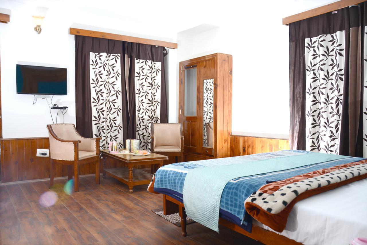 Hotel Rajhans Manali Exterior foto